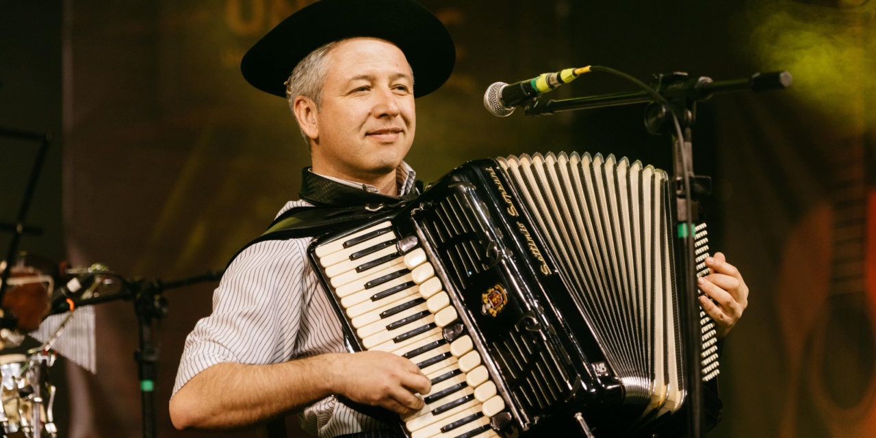 Terça-feira de música e tradição movimenta a Praça João Costa durante a 35ª Festa Nacional do Pinhão