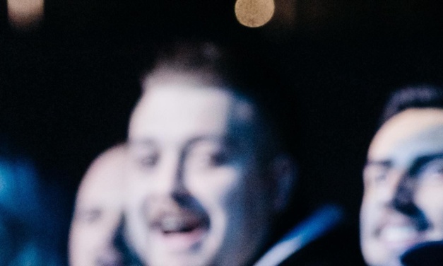 Frio típico de junho e boa música embalam mais uma noite da 35ª Festa Nacional do Pinhão