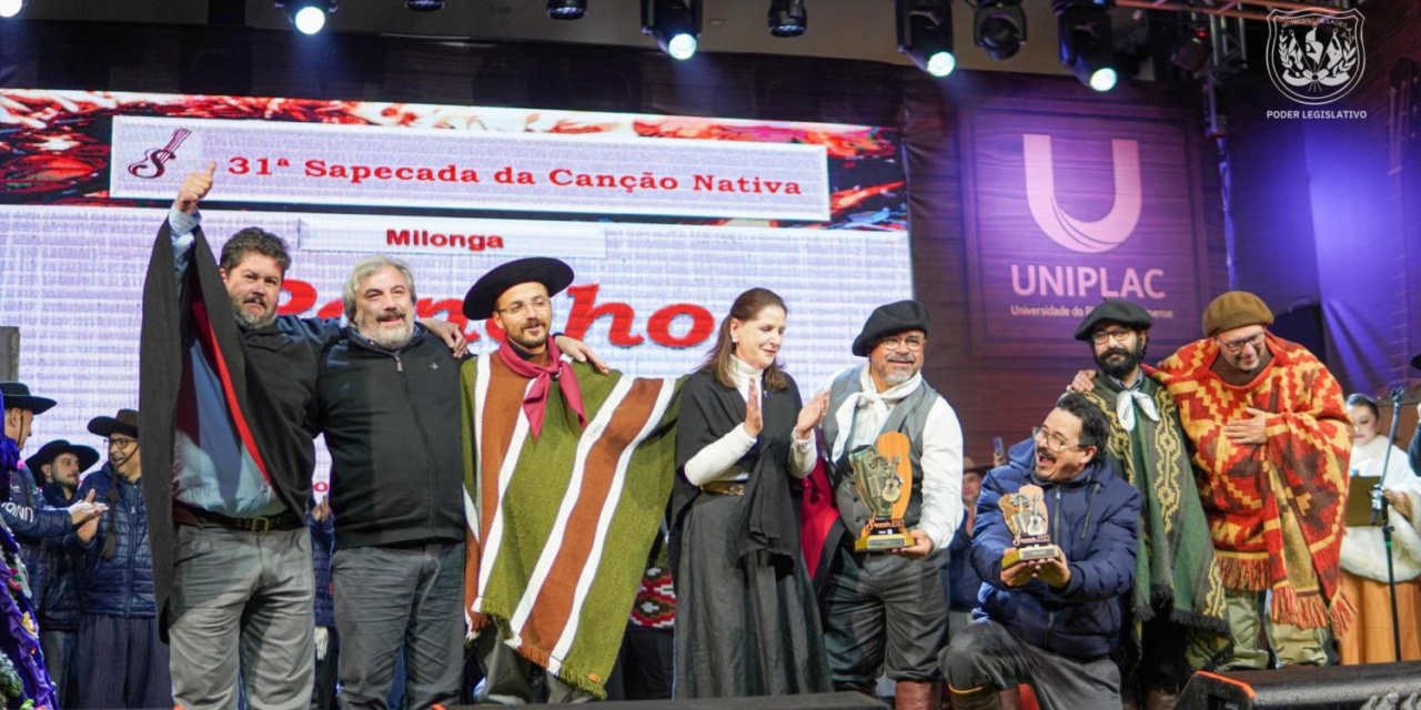 “Poncho Miliquero” é a campeã da 31ª Sapecada da Canção Nativa