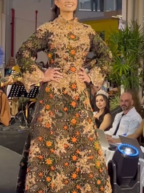 Dança das Grimpas Vestido de Ana Paula Pires Coelho brilha na 35ª Festa Nacional do Pinhão, levando Lariane Rodrigues ao título de 1ª Princesa