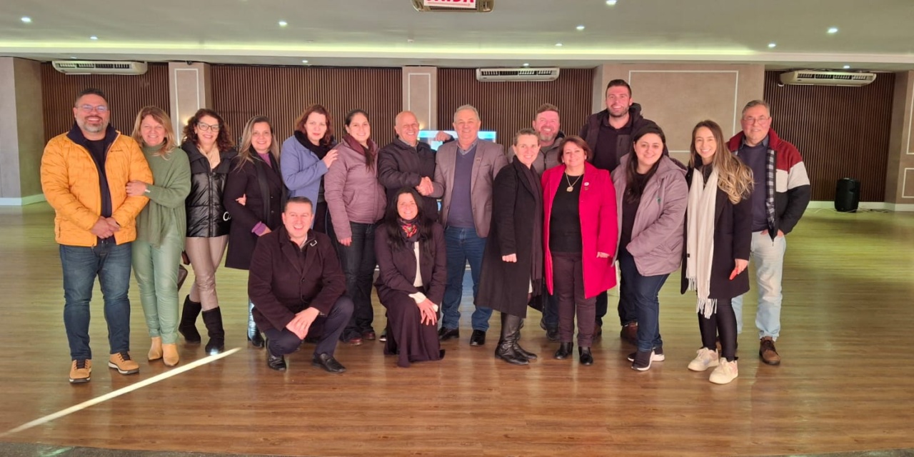 Empresário Valdir Della Giustina assume a presidência do Conserra