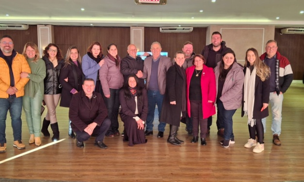 Empresário Valdir Della Giustina assume a presidência do Conserra