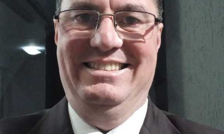 Lutar SIM, desistir JAMAIS!  por Jean Carlo