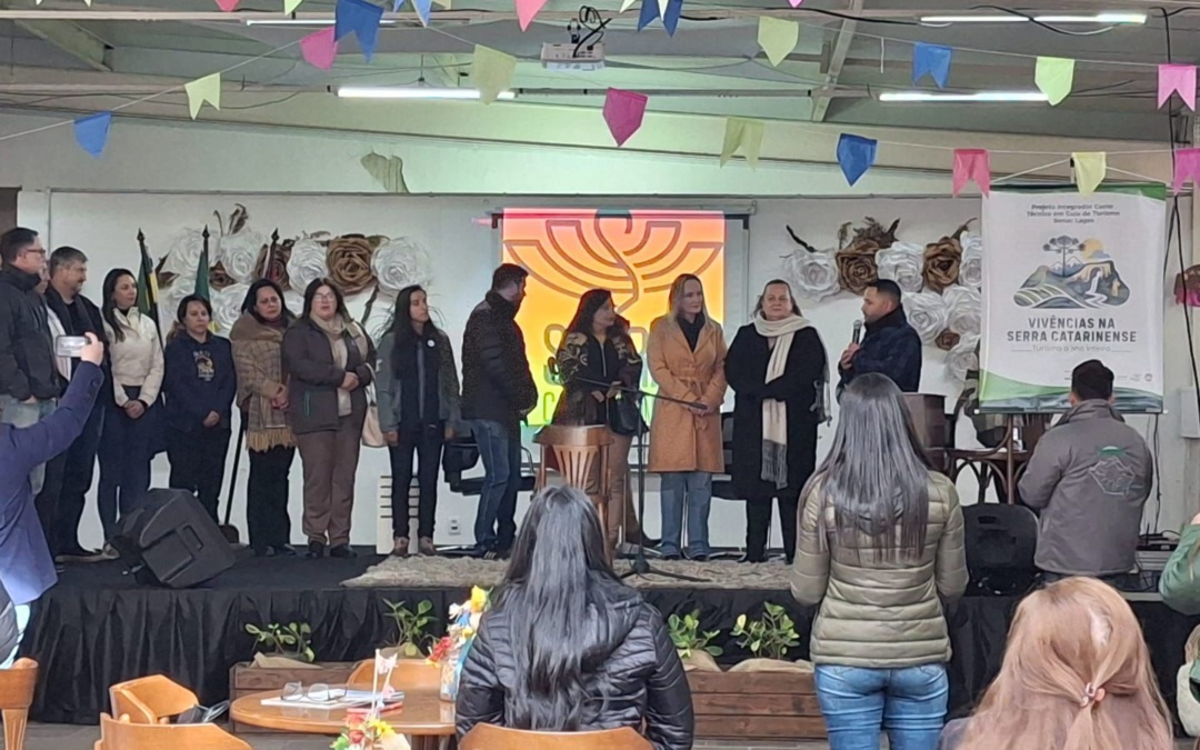 Otacílio Costa marca presença em evento de turismo na Serra Catarinense