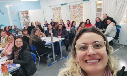 Educadores da Rede Municipal participam de formação continuada sobre habilidades em Matemática