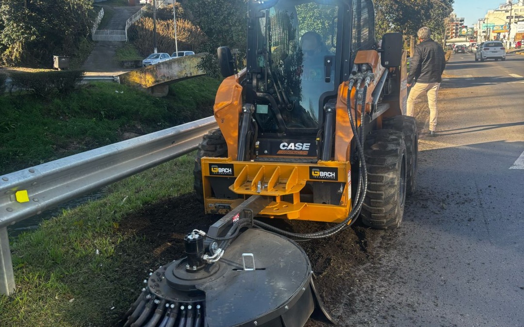 Prefeitura de Lages mantém força-tarefa de limpeza na avenida Belisário Ramos e avança nos bairros