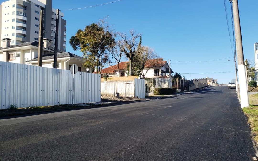 Mais infraestrutura: Prefeitura conclui obras em rua do bairro São Cristóvão