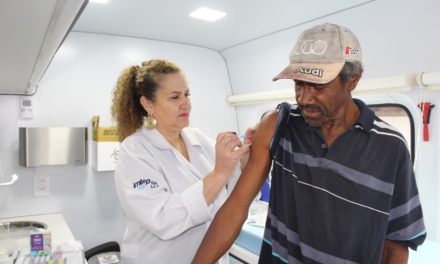 Campanha de vacinação itinerante segue cronograma em frente aos Ceims até dia 31 de julho