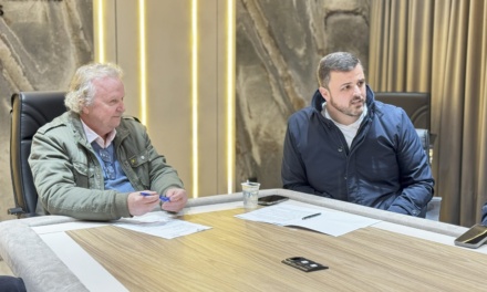 Deputado Lucas Neves apresenta balanço de seu mandato em reunião com a diretoria da ACIL