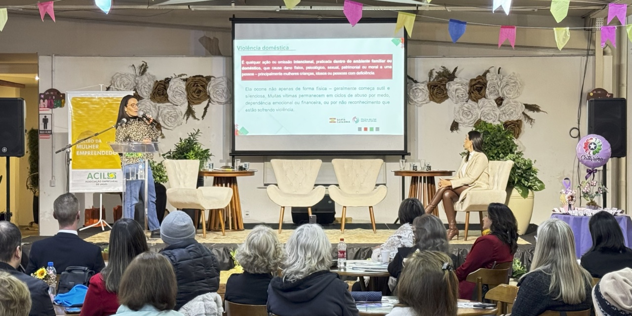 Mulheres rompem o silêncio em noite de conscientização e fortalecimento em Lages