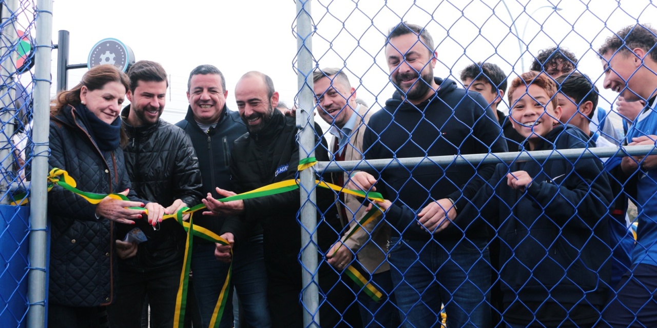 Nova quadra de grama sintética é inaugurada no bairro Araucária e amplia opções de esporte seguro para a comunidade