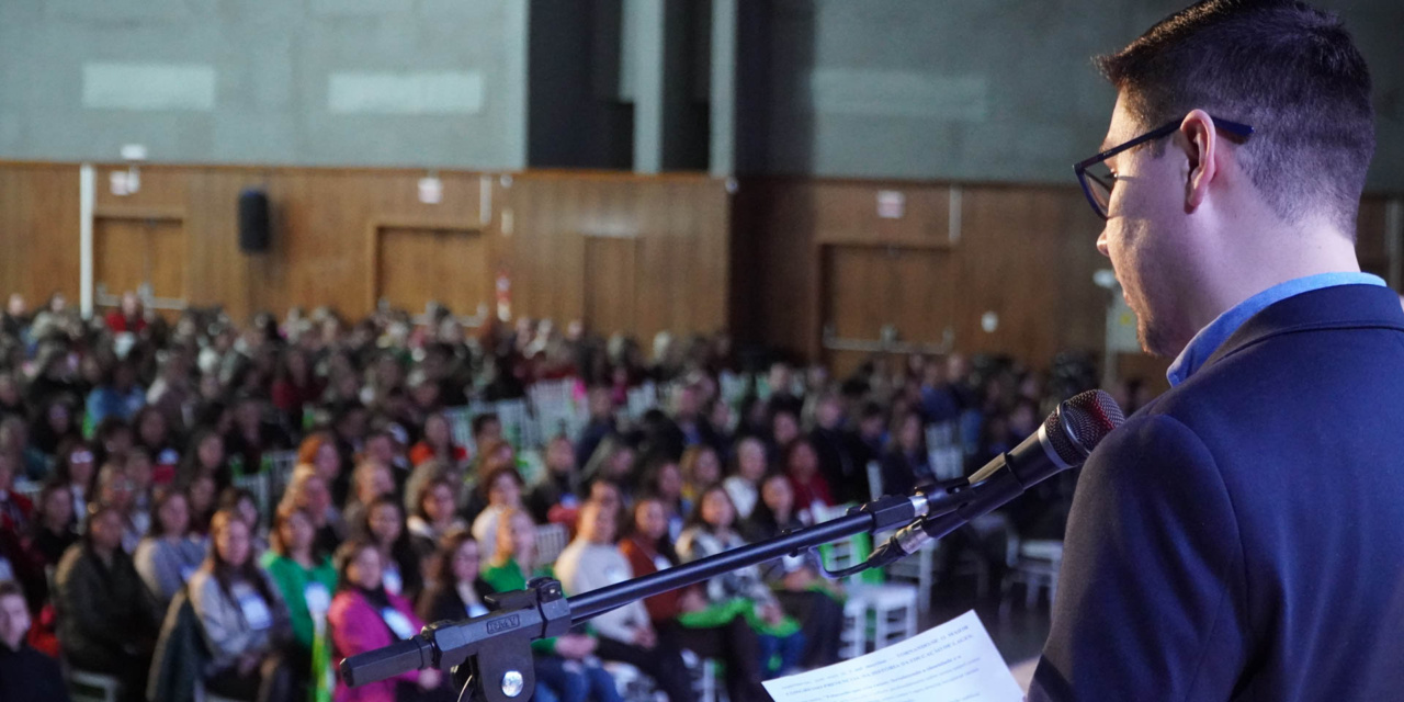 Tem início o XIX Congresso de Educação de Lages