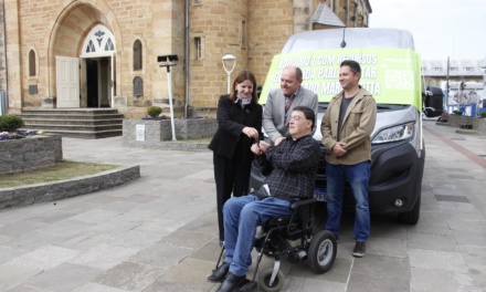Deputado Mário Motta viabiliza veículo adaptado para fortalecer a inclusão em Lages