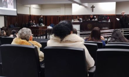 Homem que matou suposto rival que trocava mensagens com sua esposa cumprirá 14 anos