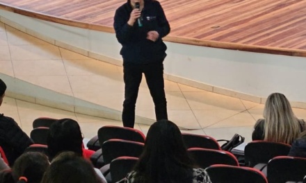 Encontro no Cerrito reúne profissionais da educação para dialogar sobre saúde e inclusão