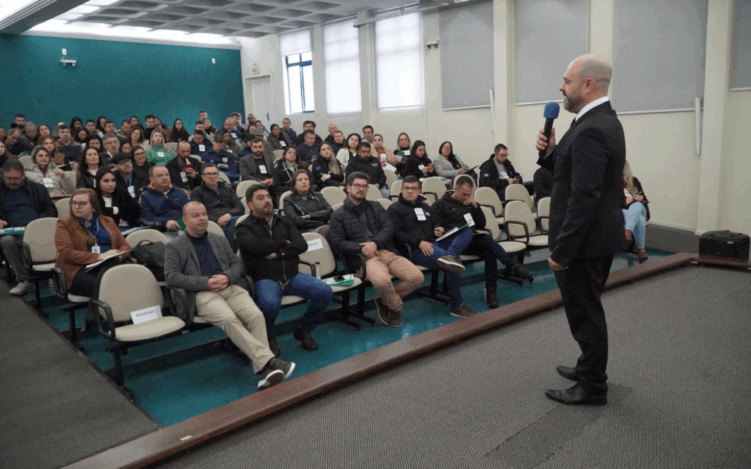 Com 200 profissionais da esfera municipal inscritos, começa em Lages o Conecta Gestão