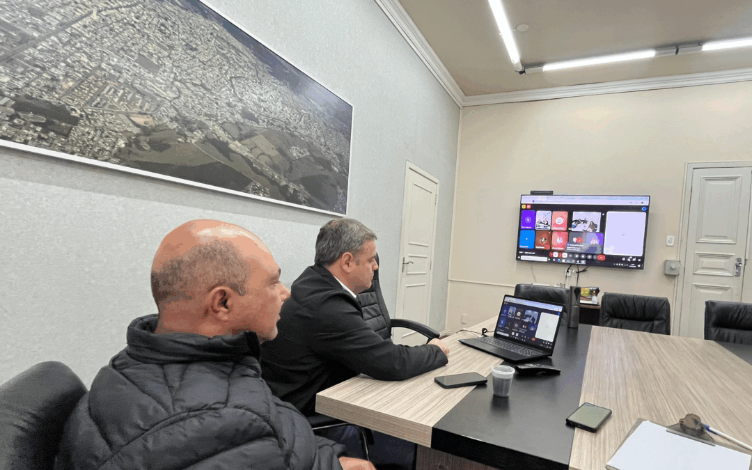 Lages participa de reunião estadual e irá aderir ao Programa Casa Catarina