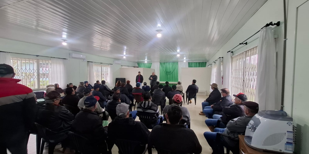 Reunião aberta apresenta Programa Lar Legal Rural à população de Bocaina do Sul