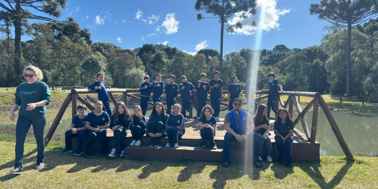 Alunos de Palmeira conhecem o Parque Natural Municipal de Lages em atividade de educação ambiental