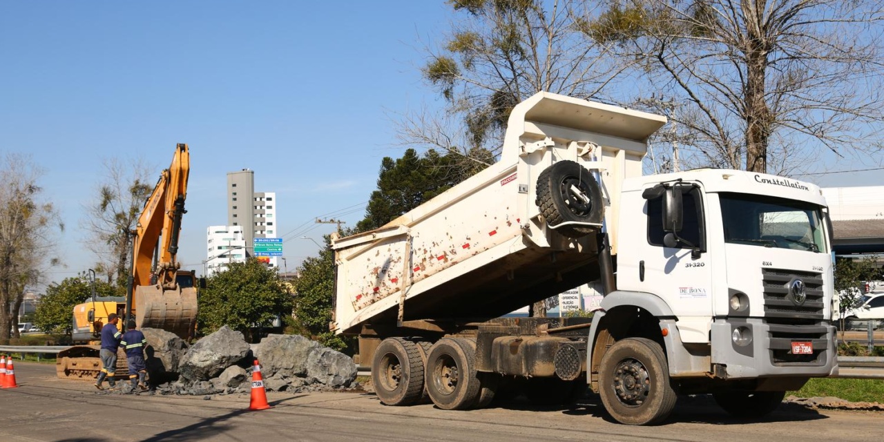Avança recapeamento da Avenida Carahá