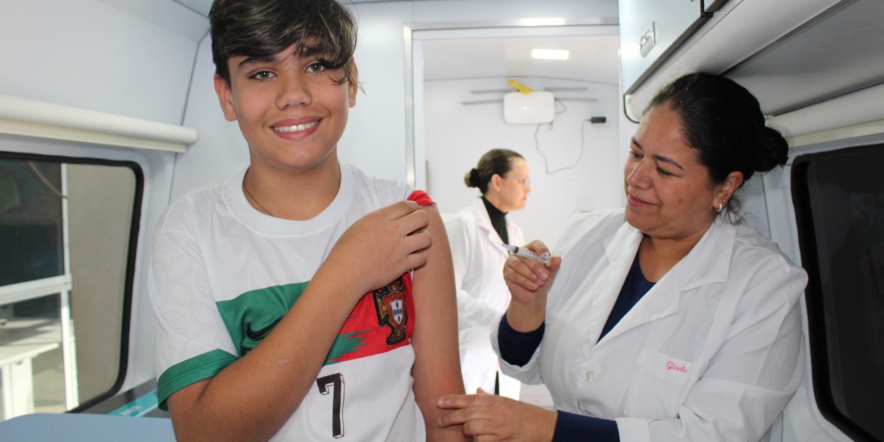 Carro da Vacina estará na tarde dessa quinta-feira no calçadão da Praça João Costa