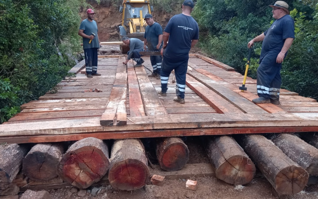 Comunidades residentes em área de divisa Lages-Palmeira contam com nova ponte