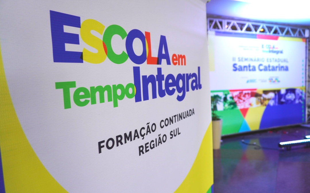 Educação pública: Lages sediou seminário estadual que fortalece práticas e políticas para a Escola em Tempo Integral