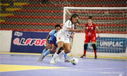 Leoas da Serra goleia o Londrina em casa e se isola na 3ª posição da Liga Feminina de Futsal