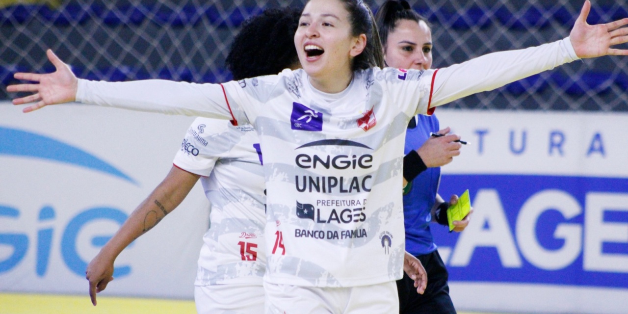 Leoas da Serra vence o Copagril e larga na frente nas quartas da Copa do Brasil de Futsal