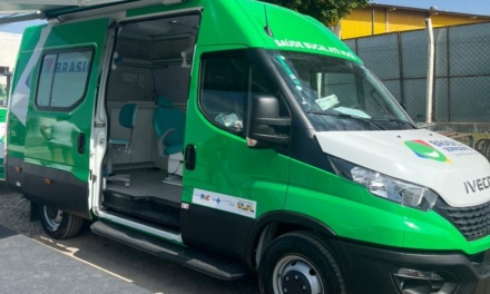 Prefeitura de Lages recebe uma nova unidade odontológica móvel, equipada para oferecer atendimento odontológico em áreas remotas ou de difícil acesso