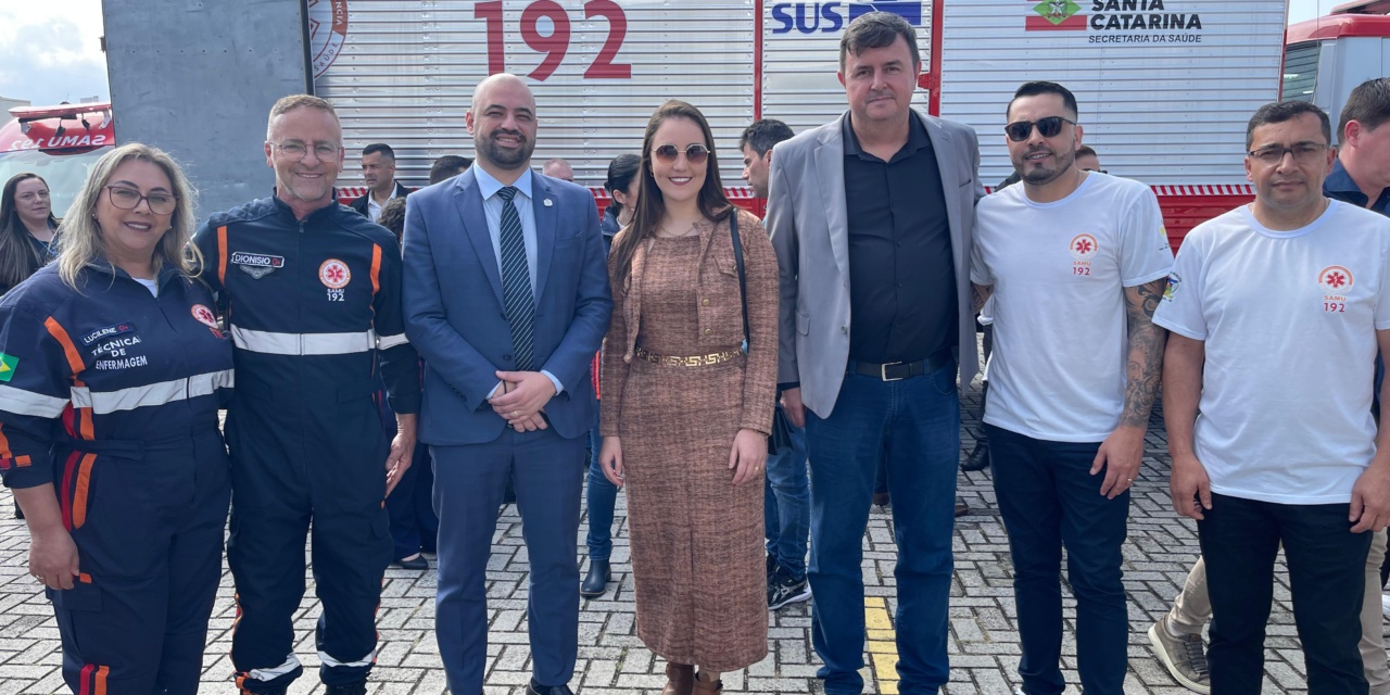 Bocaina do Sul participa de solenidade de entrega de novas motolâncias e equipamentos do SAMU em Florianópolis