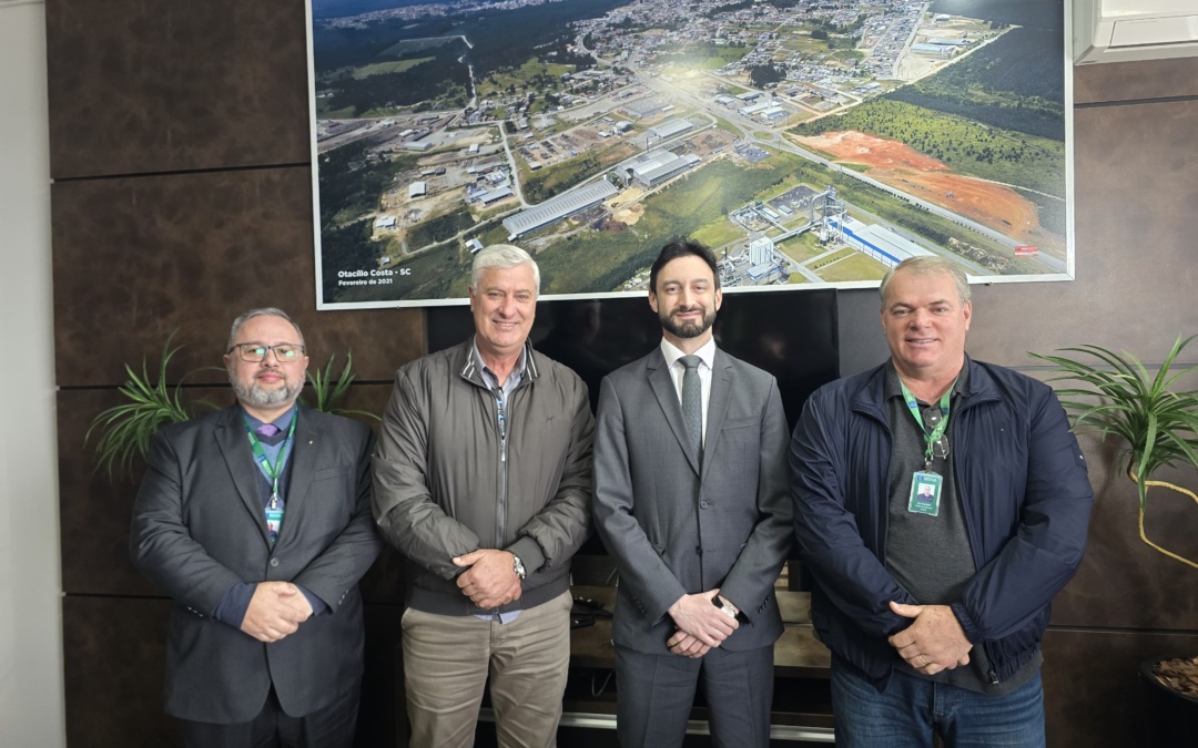 Administração Municipal recebe novo juiz titular da Comarca de Otacílio Costa