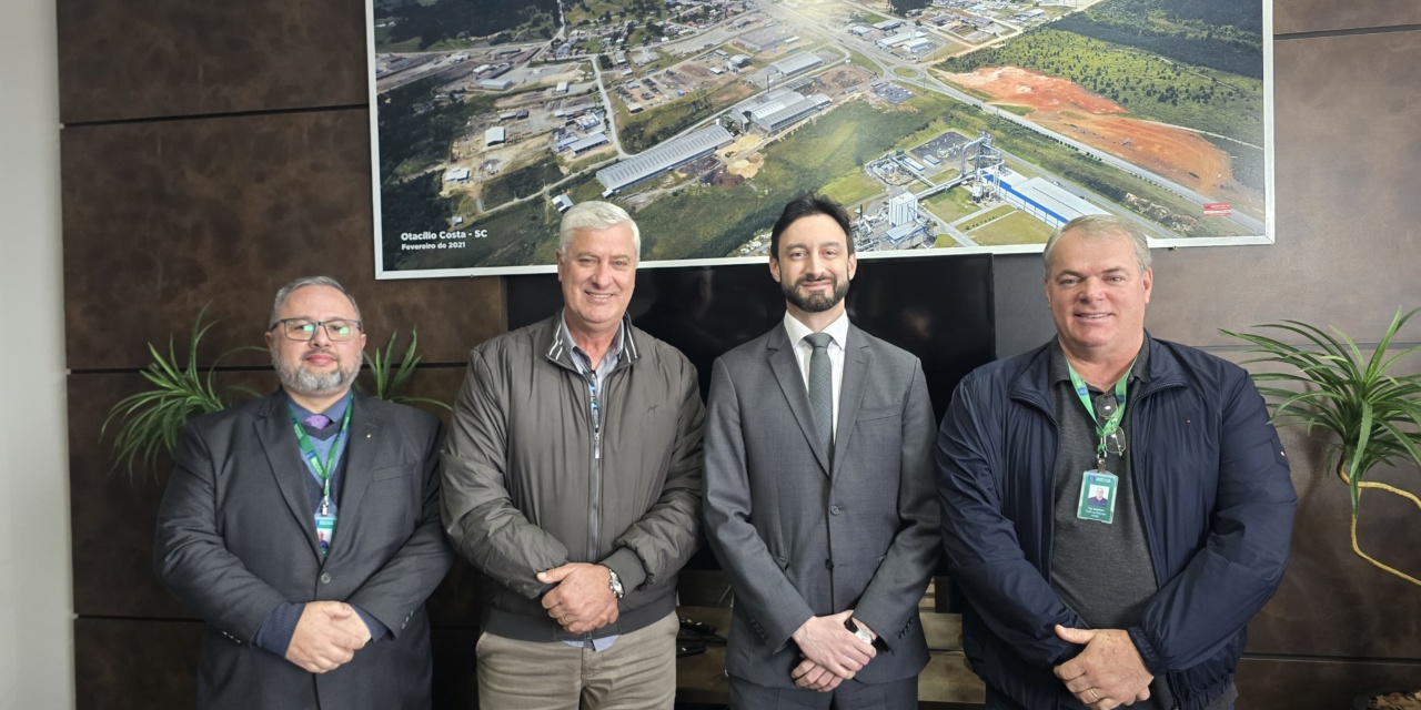 Administração Municipal recebe novo juiz titular da Comarca de Otacílio Costa