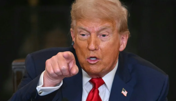 O tarifaço vai impactar nosso dia a dia por Leo Maia