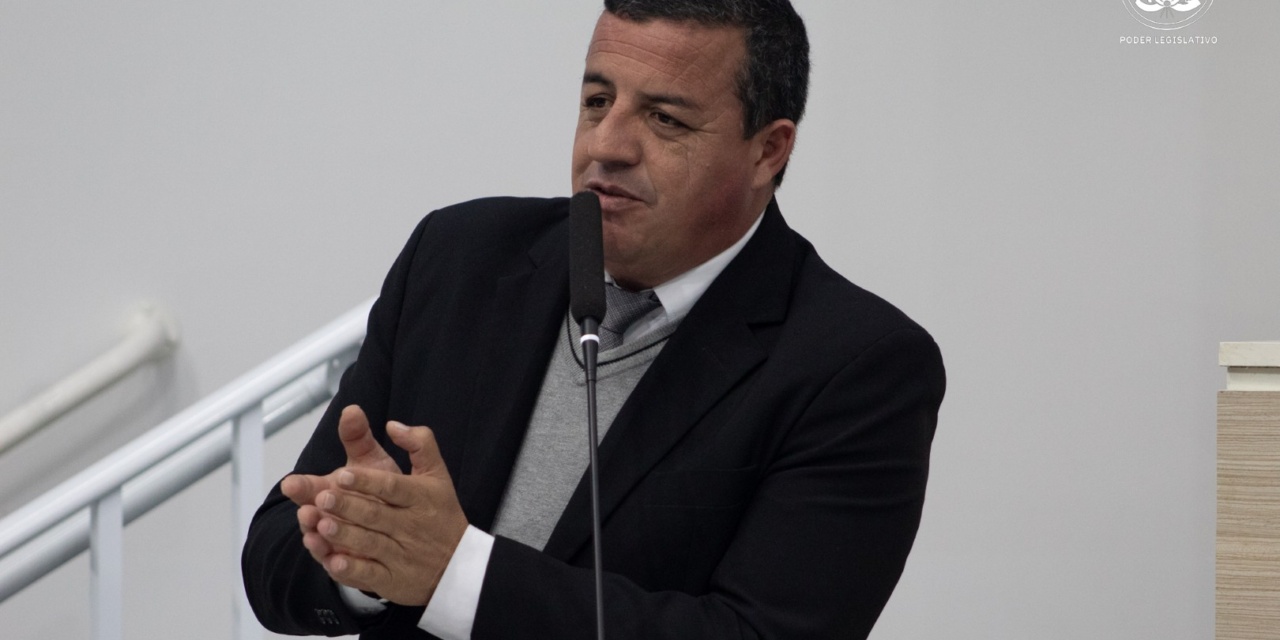 Realização de solenidade em homenagem aos 50 anos do Supermercado Martendal.