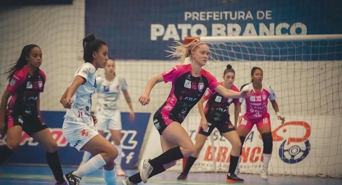 Leoas da Serra vencem Unidep fora de casa e largam na frente nas quartas da Liga Feminina de Futsal