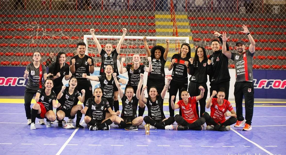 Leoas da Serra vence novamente a Unidep e garante vaga nas semifinais da Liga Feminina de Futsal