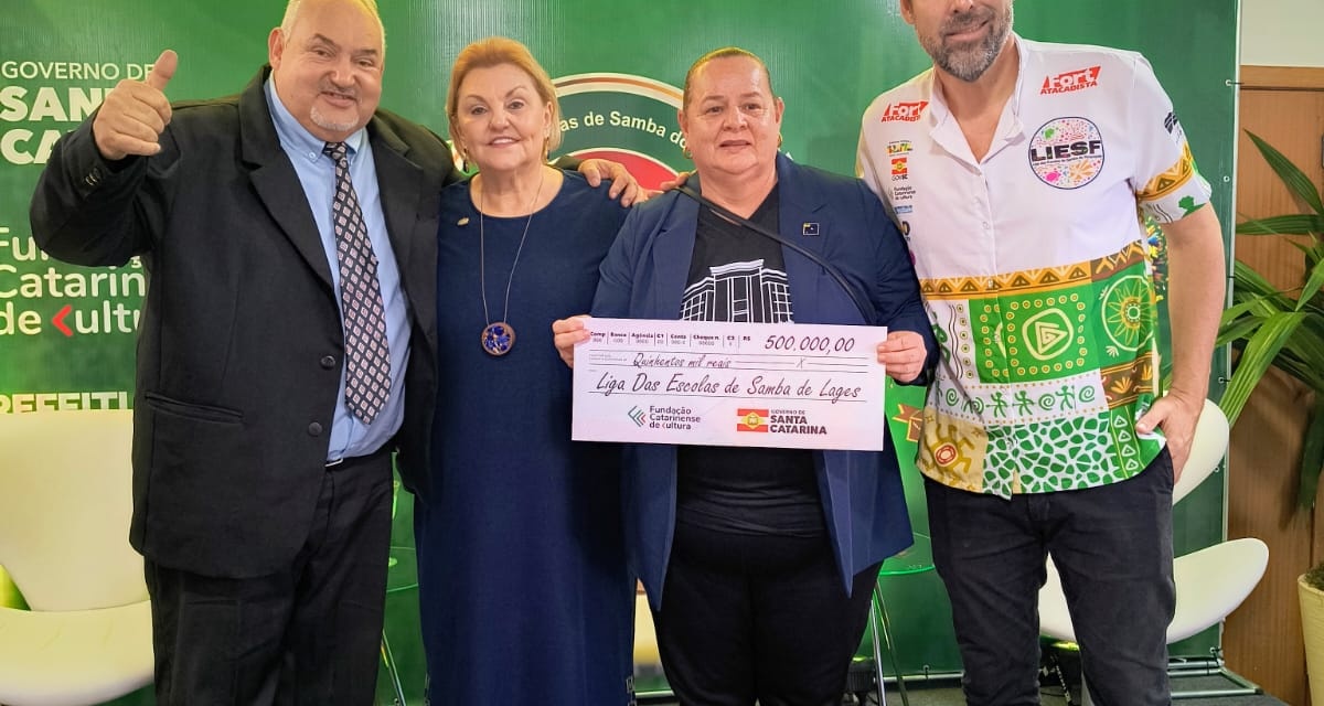 Governo do Estado garante R$ 500 mil para os desfiles de Carnaval 2026 em Lages