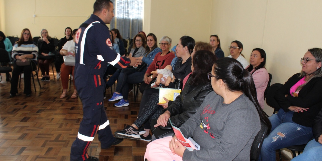 Lei Lucas: mais de 1.600 profissionais de escolas municipais participaram do curso de primeiros socorros