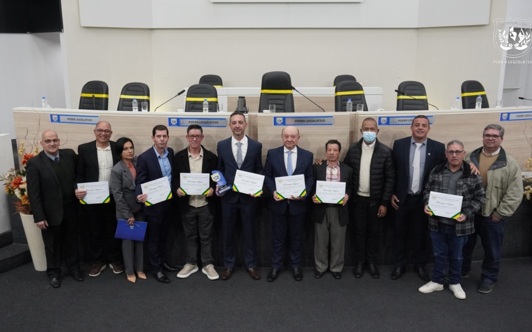 Câmara homenageia os 50 anos do Supermercado Martendal