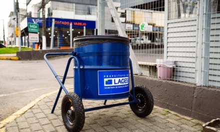 Prefeitura de Lages cria carrinhos coletores de lixo para otimizar trabalho de servidores
