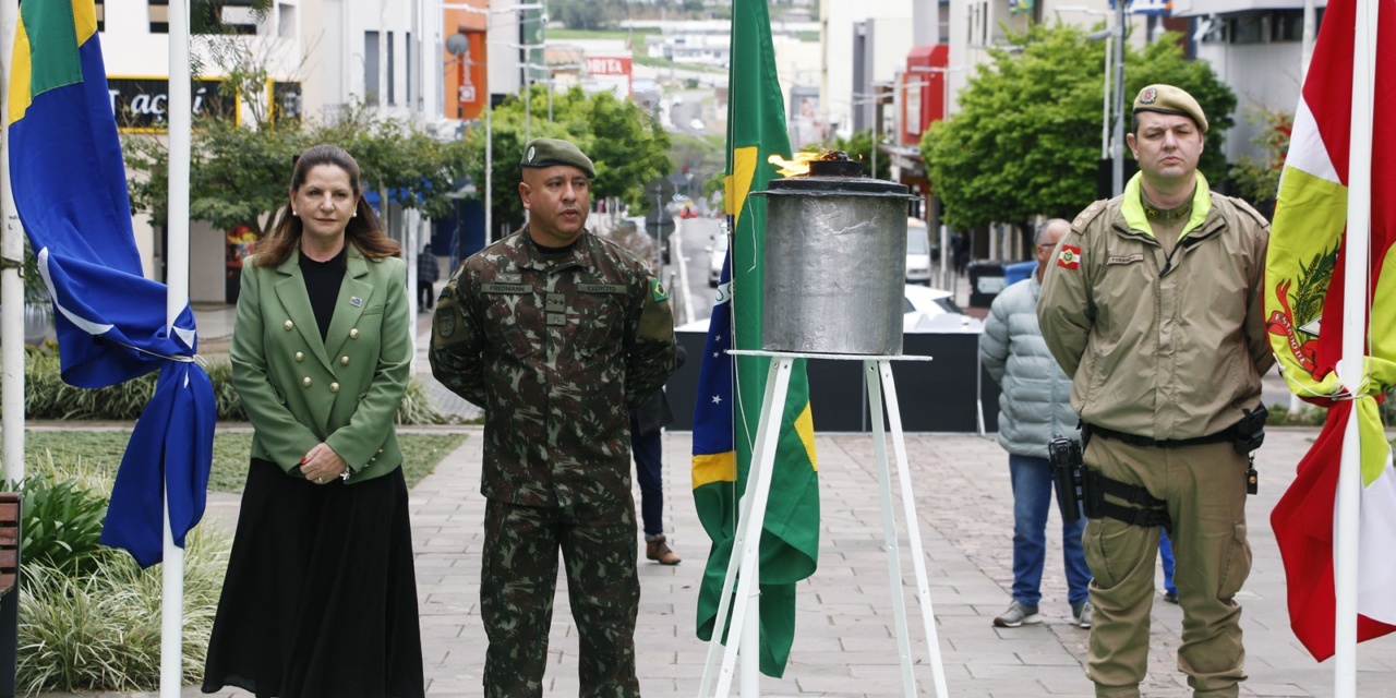 Solenidade marca a abertura da Semana da Pátria em Lages