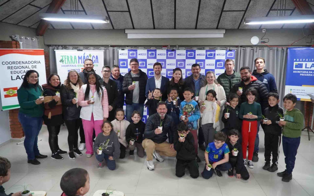Terra Mágica é lançado em Lages e promoverá cultivo de hortaliças em escolas estaduais e municipais