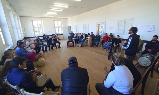 Som de resistência ecoa em Lages: aula inaugural da Escola de Tambor reúne aprendizados e vivências afro-brasileiras
