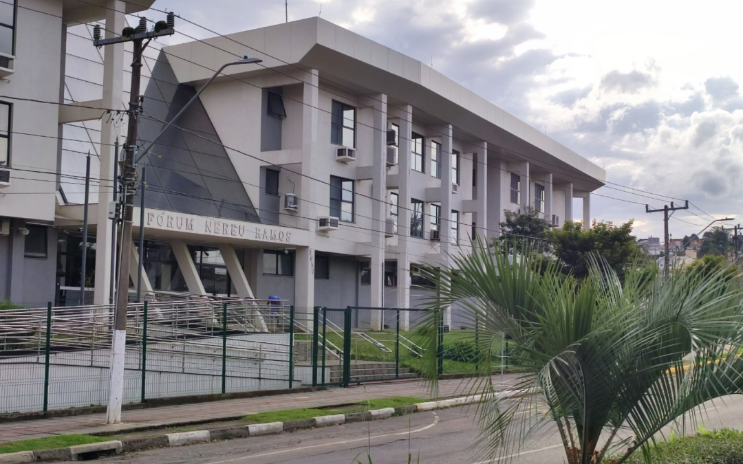 Justiça condena réu por furto de veículo em apenas um mês após o crime em Lages