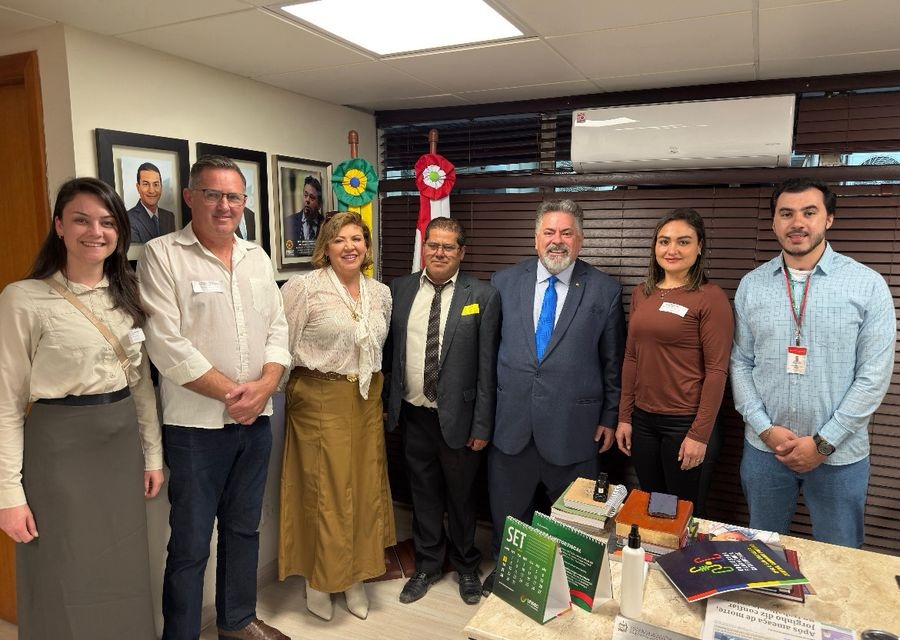 Bocaina do Sul conquista novos recursos para a Assistência Social em viagem a Florianópolis