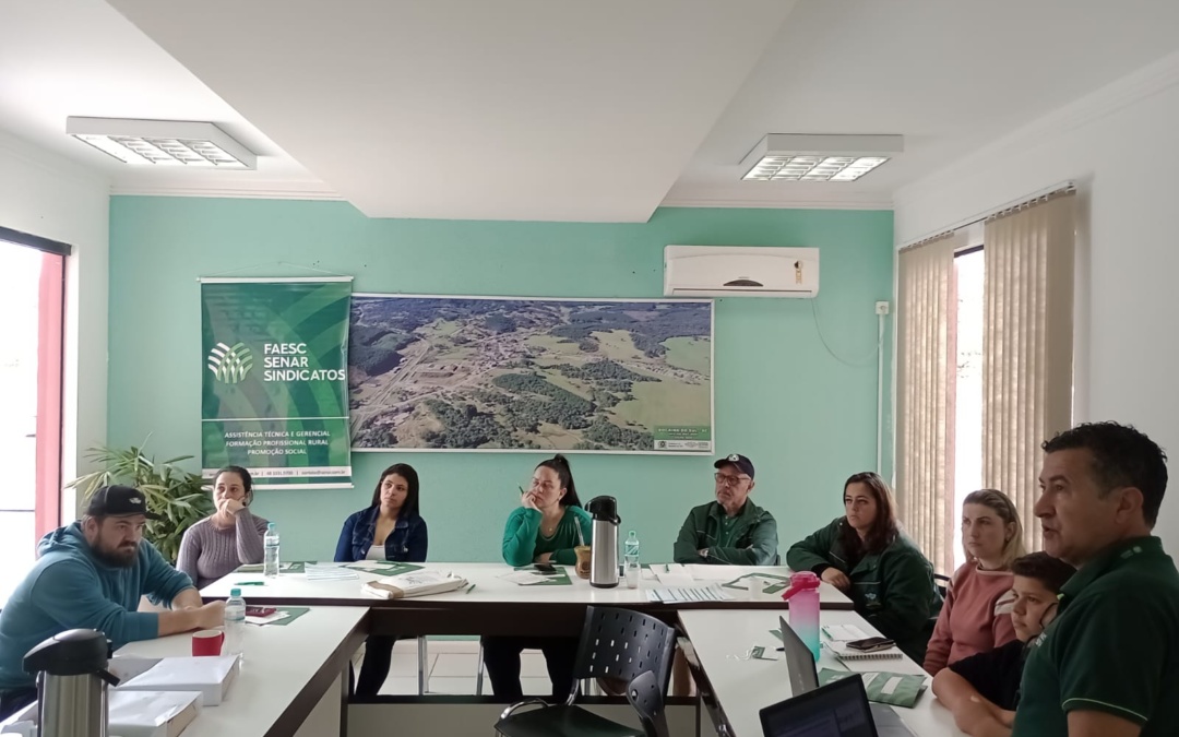 Produtores rurais participam de curso sobre Nota Fiscal Eletrônica em Bocaina do Sul