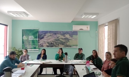 Produtores rurais participam de curso sobre Nota Fiscal Eletrônica em Bocaina do Sul