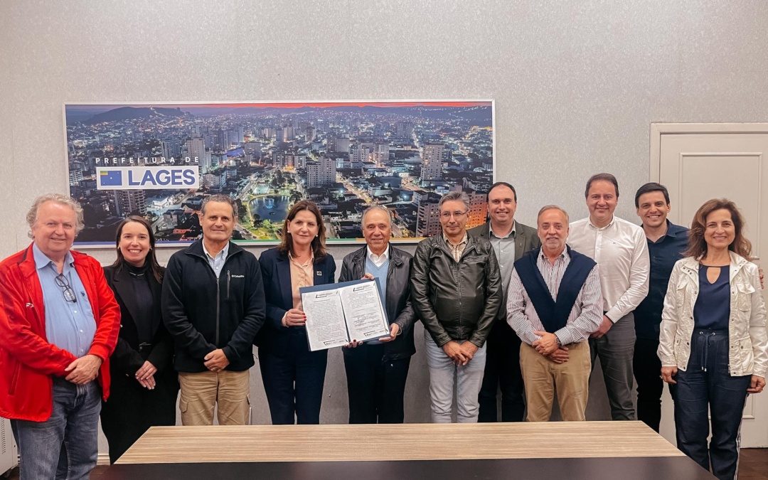 Prefeita Carmen Zanotto recepciona comitiva de empresários e professores de Portugal em divulgação do Seminário Internacional de Agronegócio, Desenvolvimento Regional e Empreendedorismo (Semiare)