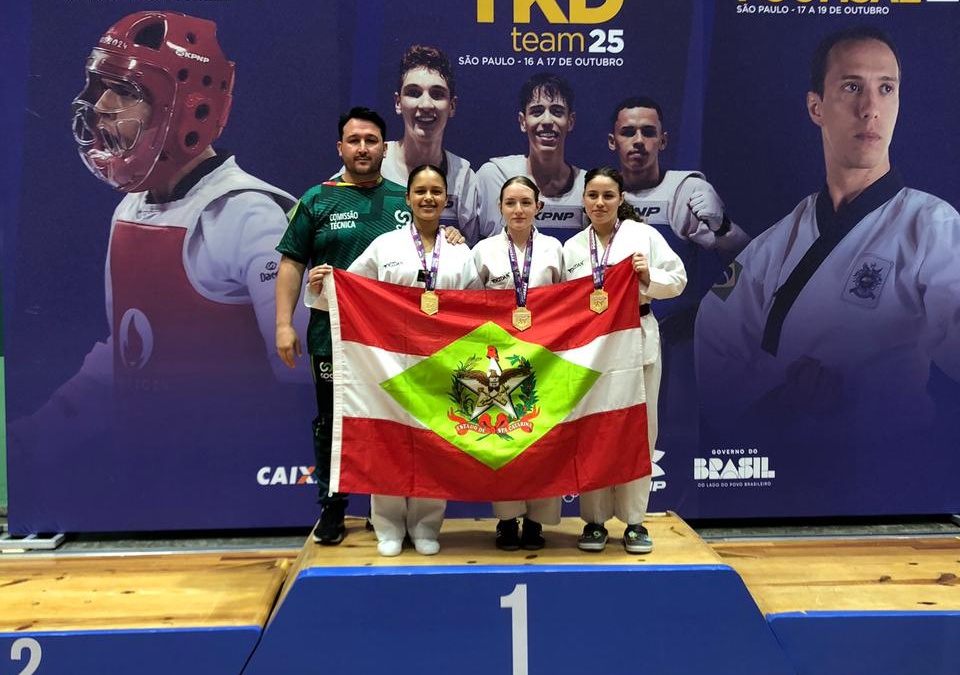 Atletas lageanas brilham no Campeonato Brasileiro de Taekwondo Poomsae